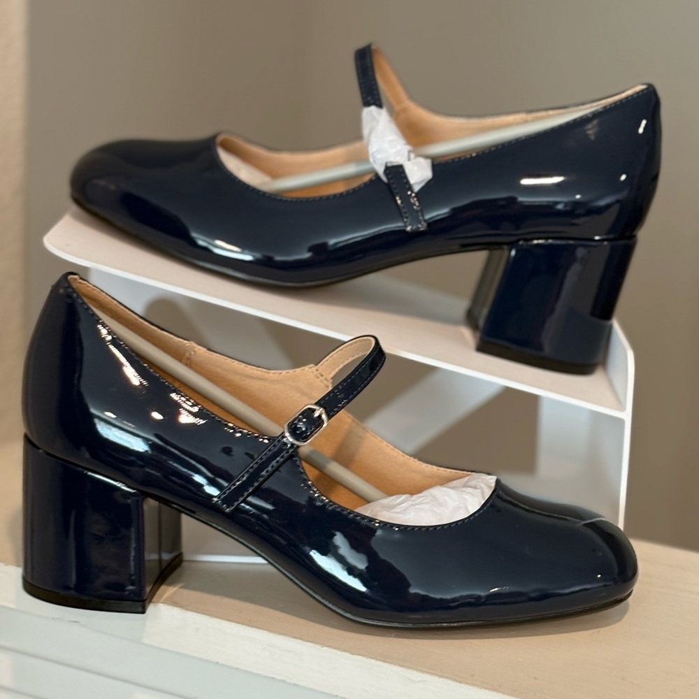 Journee Collection Glossy Dark Blue Mary Jane Heels